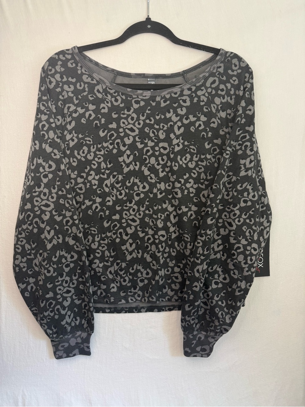 Wild fox Sweat Gray Leopard-Print Women’s Sweatshirt NWT Size Large